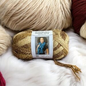 NWT REDHEART Boutique Sashay Boho Yarn Tambourine Texture Metallic Yarn Knitting